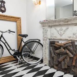 Chiconomy Suites