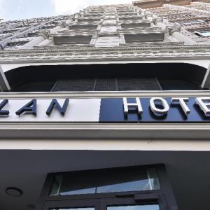 Elan Hotel