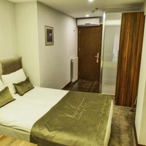 The22 Hotel