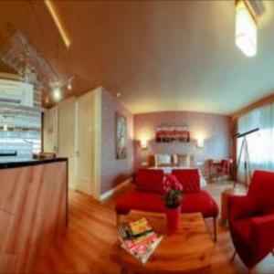Melek Hotels Moda