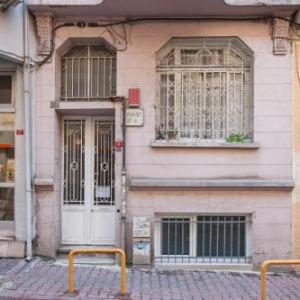 Garden Eden Central 1 Bed Apartment Istanbul 