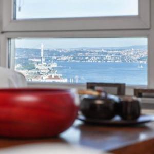 Cihangir Apartment; 3-bed Central with Stunning view
