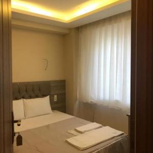 GUL OTEL