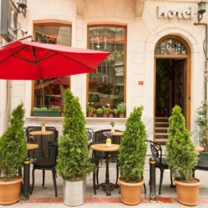 Cumbali Luxury Boutique Hotel