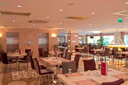 Kent Hotel - image 12