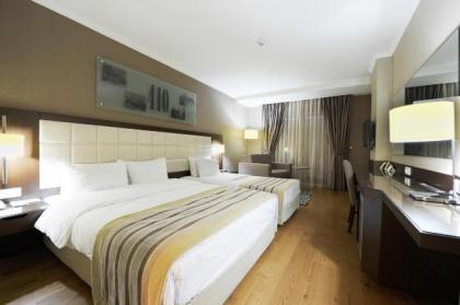 Kent Hotel - image 18