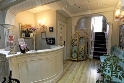 Romantic Hotel Istanbul - image 16
