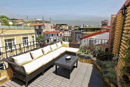 Romantic Hotel Istanbul - image 18