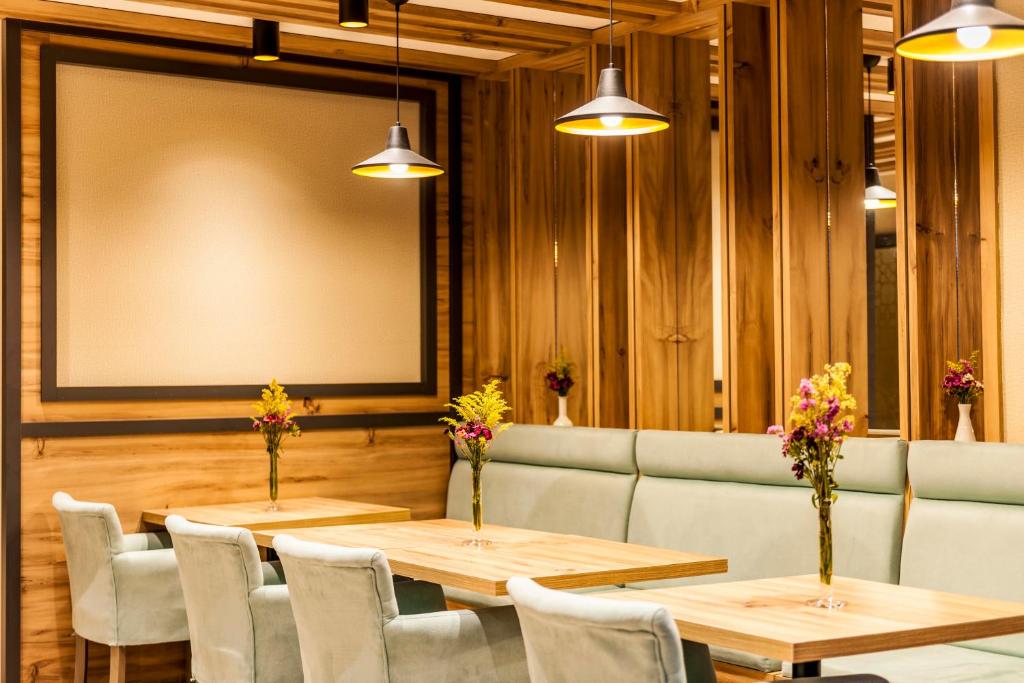 Kupeli Hotel - image 4