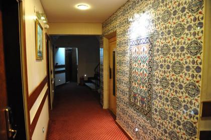 Turvan Hotel - image 2