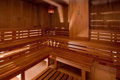 Black Bird Hotel - image 4