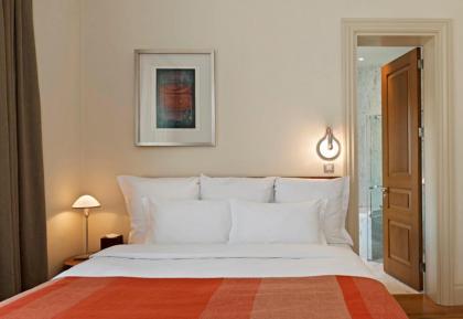 Tomtom Suites - image 13
