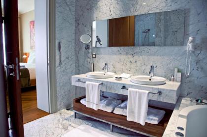 Tomtom Suites - image 17
