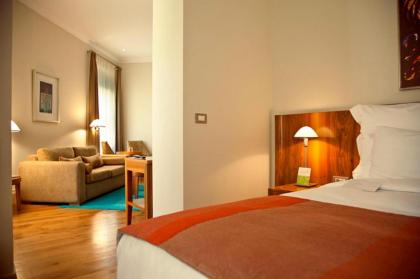 Tomtom Suites - image 7