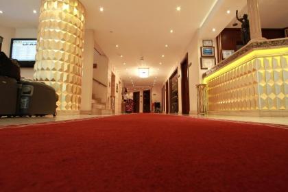 Mosaic Hotel - image 17
