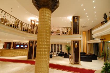 Mosaic Hotel - image 9