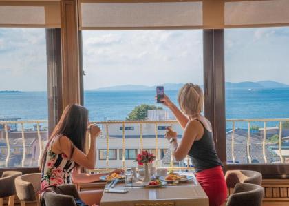 Kaftan Hotel - image 15