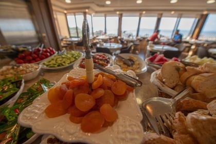 Kaftan Hotel - image 19
