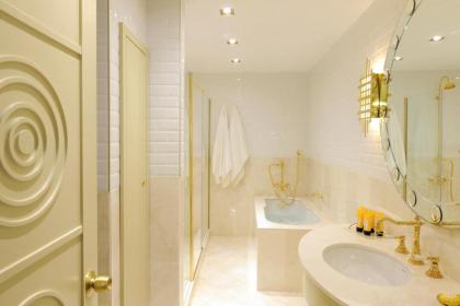 Taxim Hill Hotel - image 11