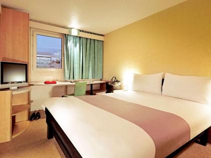 Ibis Istanbul - image 16