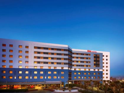 Ibis Istanbul - image 20
