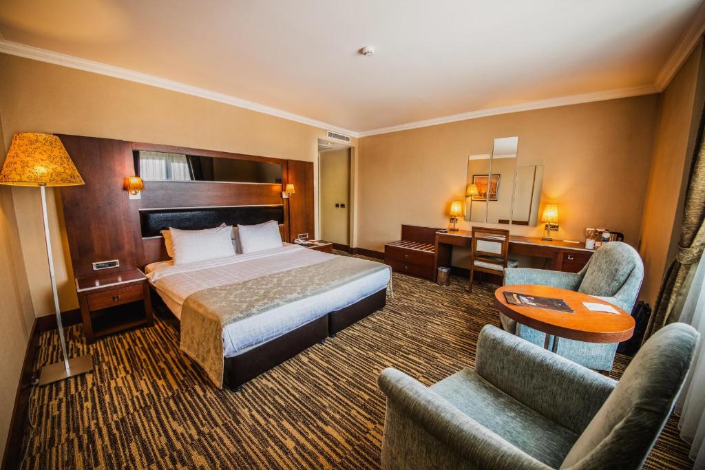 Dream Hill Business Deluxe Hotel Asia - image 2