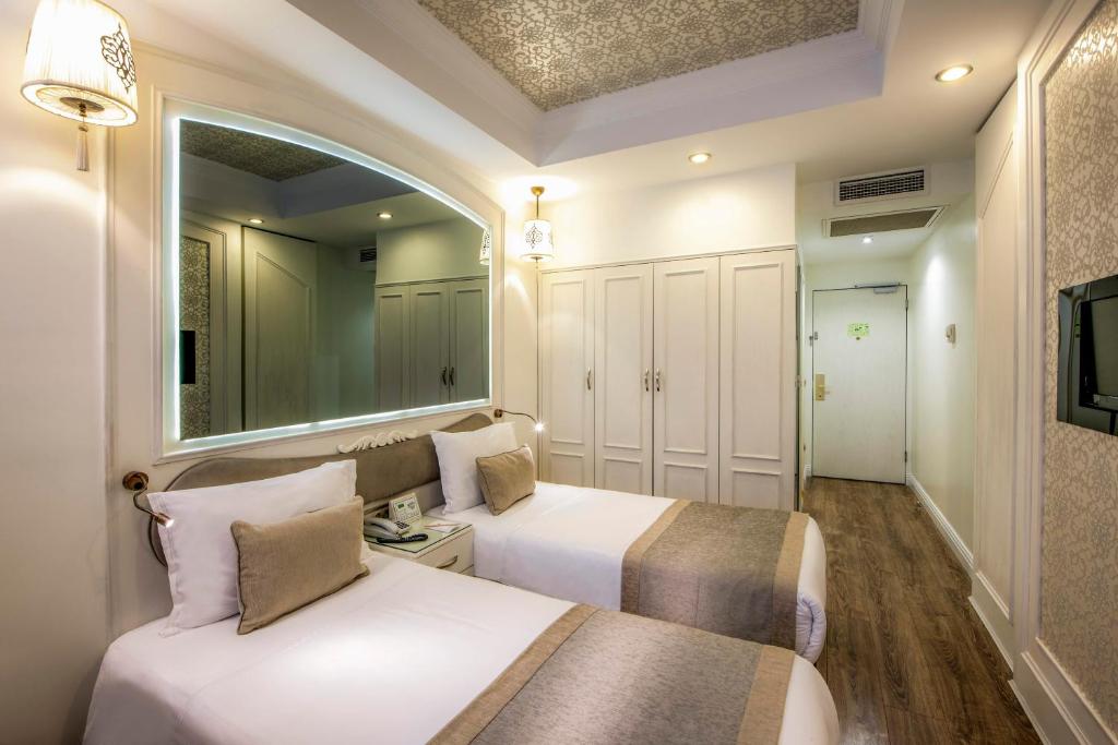 Yasmak Sultan Hotel - image 2