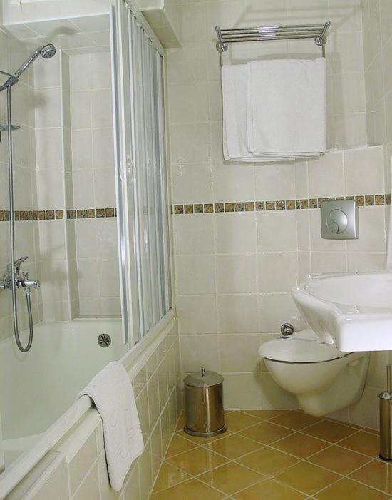 Barin Hotel - image 3