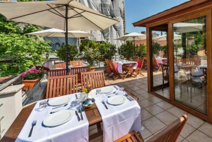 Zeynep Sultan Hotel - image 13