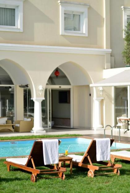 Holiday Inn Istanbul City - image 2