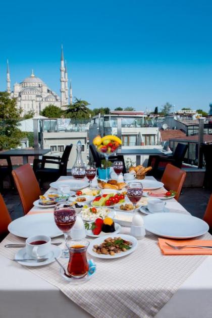 Ferman Hotel - image 1