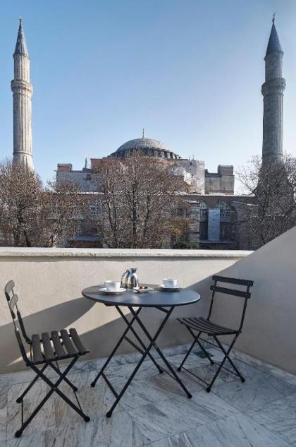 Boutique Saint Sophia - image 1