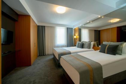 Tan Hotel - Special Category - image 4