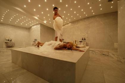 Orka Royal Hotel - image 5