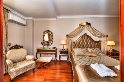 Hotel Daphne - image 1
