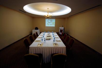 Taksim Metropark Hotel - image 4