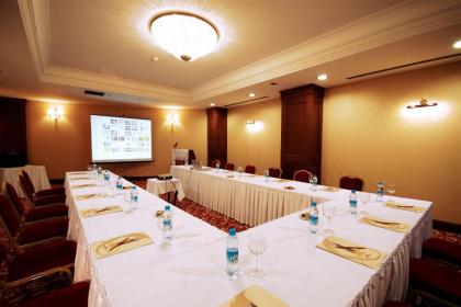Taksim Metropark Hotel - image 6
