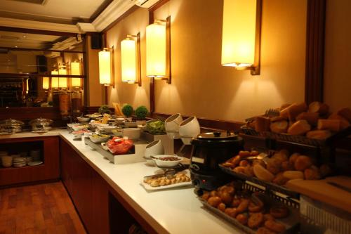 Pera Rose Hotel - image 7