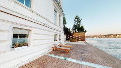 Ajia Hotel - image 2