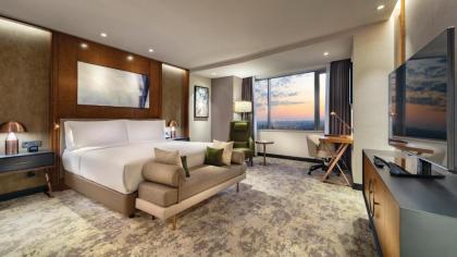 Hilton Istanbul Maslak - image 11