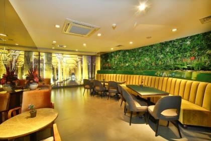 All Seasons Hotel - image 19