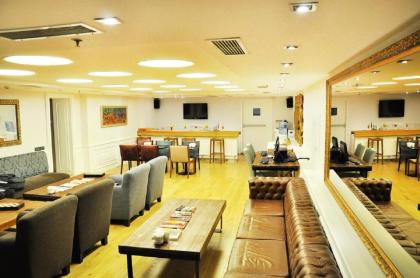 Pera Tulip Hotel - image 5