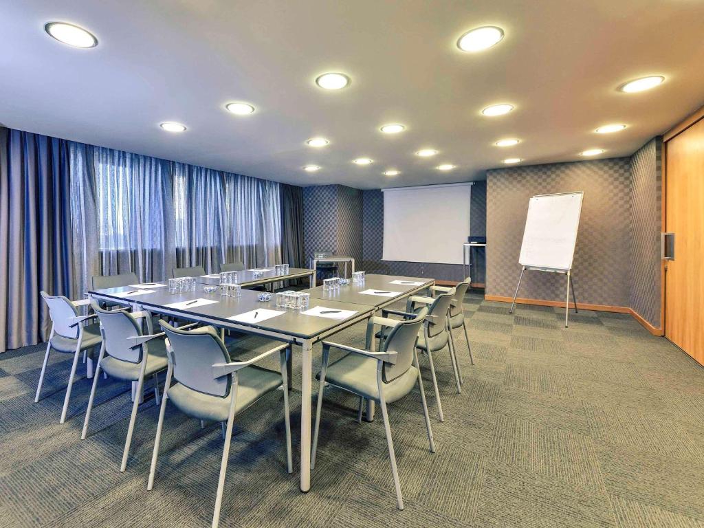 Mövenpick Hotel Istanbul Bosphorus - image 4