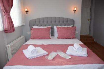 Lamp Hotel - image 11