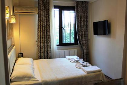 Ararat Hotel - image 11