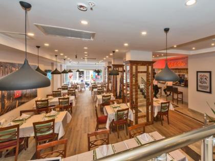 Glorious Hotel - image 14