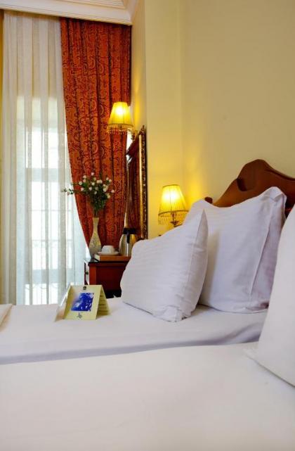 Amber Hotel - image 10