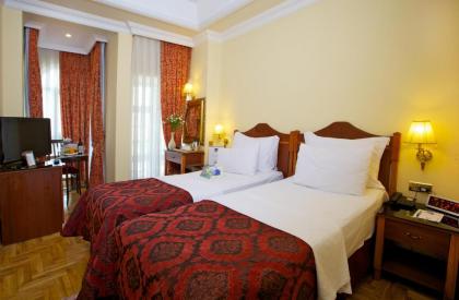 Amber Hotel - image 12