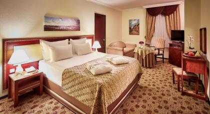 Güneş Hotel Merter - image 12