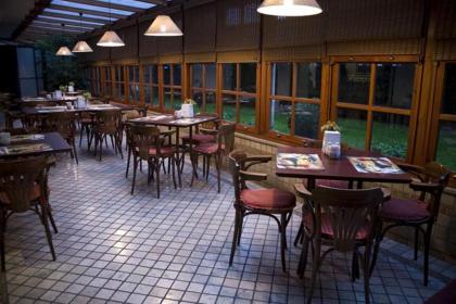 Güneş Hotel Merter - image 9